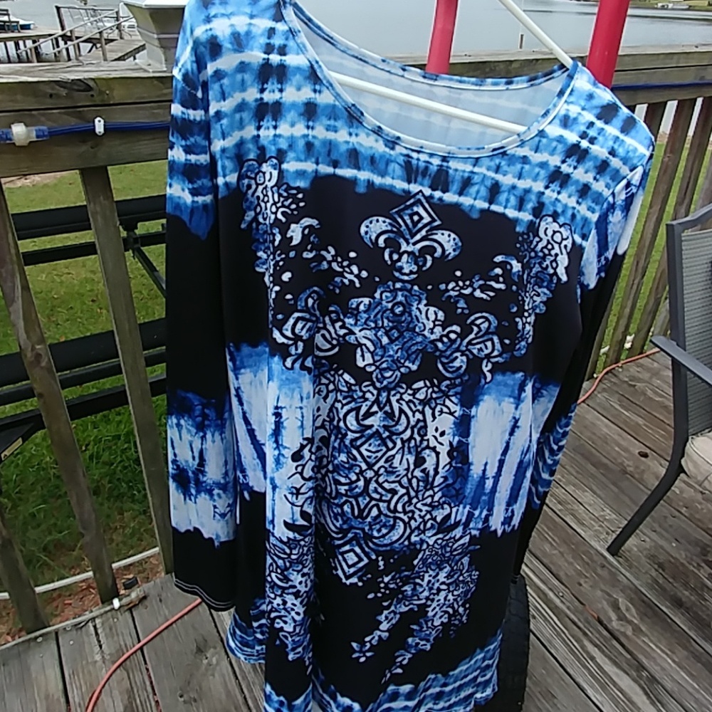New without tags all 3 tops for 25.00 never been w